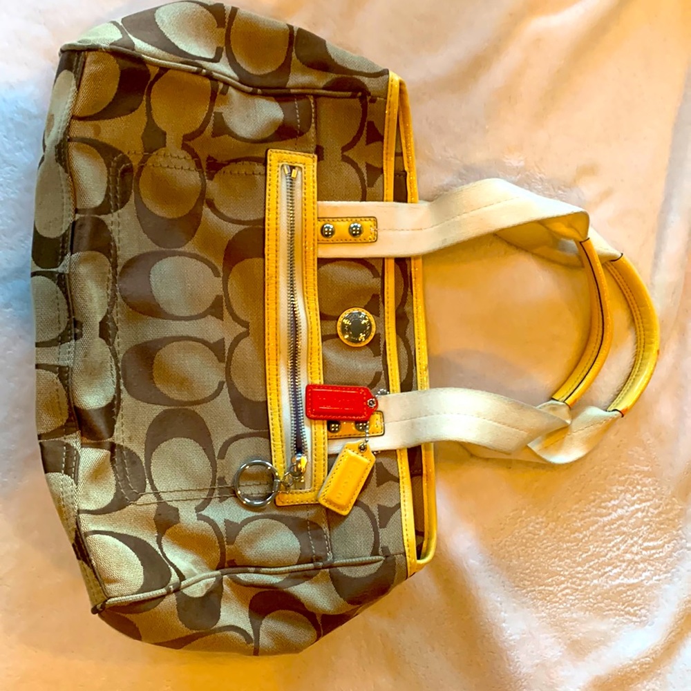 Coach purse in good condition